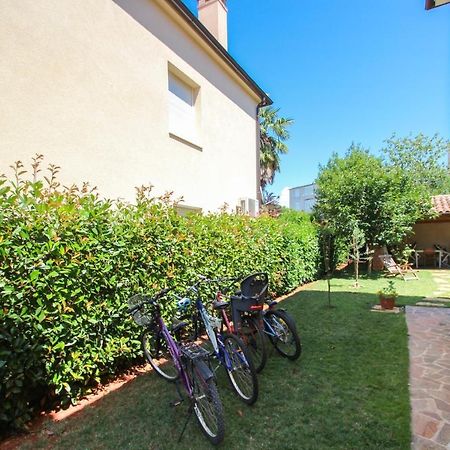 Appartement Alenka Orange à Novigrad Istria Extérieur photo